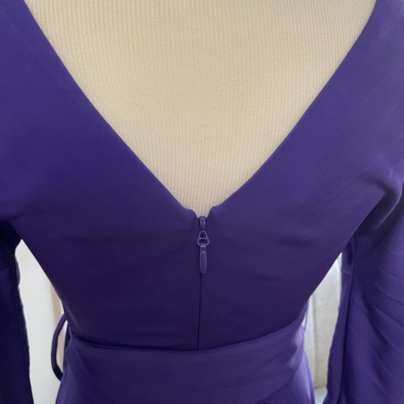 BCBGMaxAzria V neck pleated midi dress purple - Picture 7 of 12